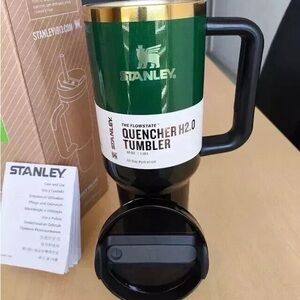 Stanley Black and Green Quencher H2.0 Tumbler